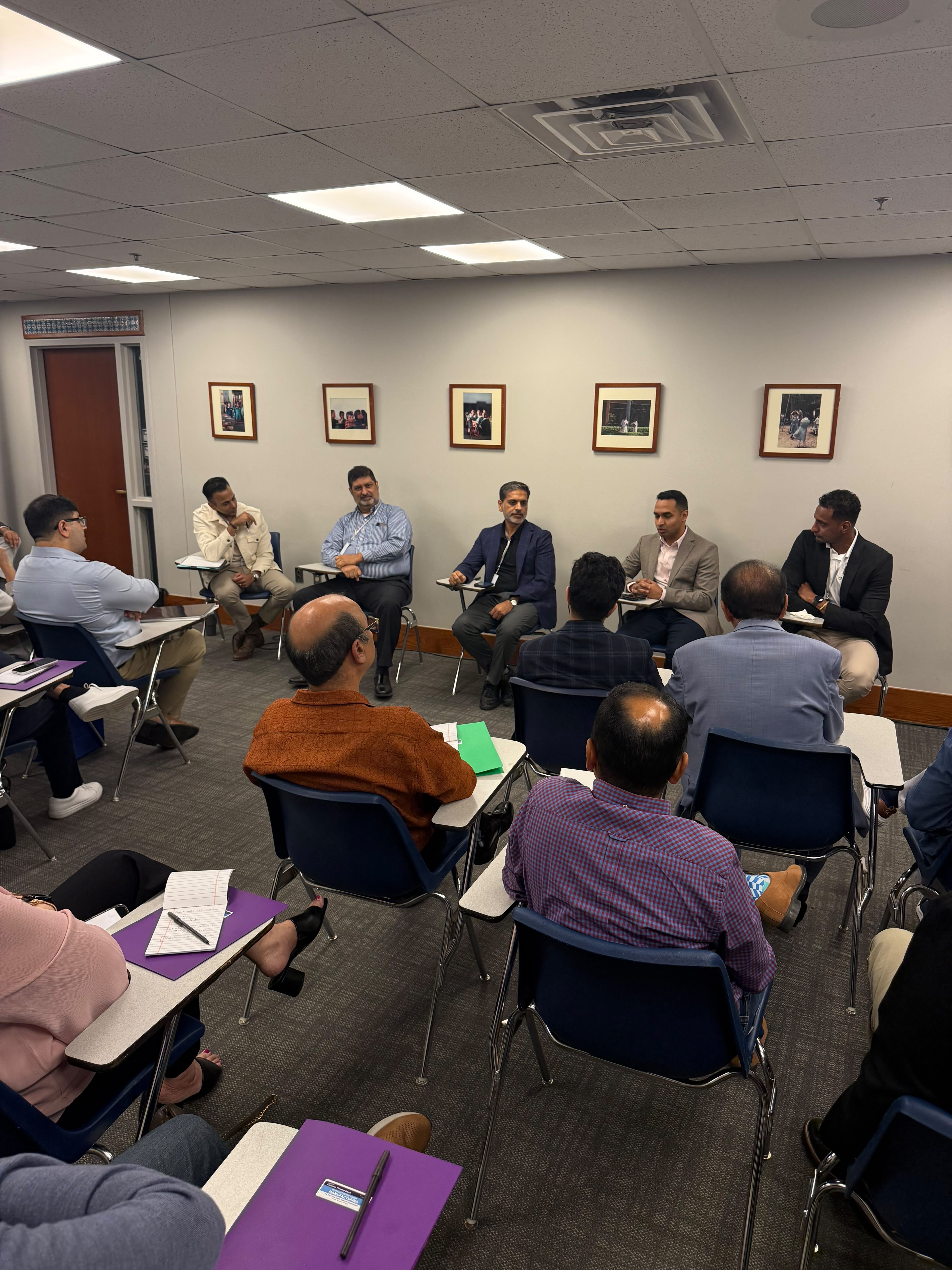 Salim Gheewalla moderating the Businesses of the Future manufacturing panel with industry leaders and attendees